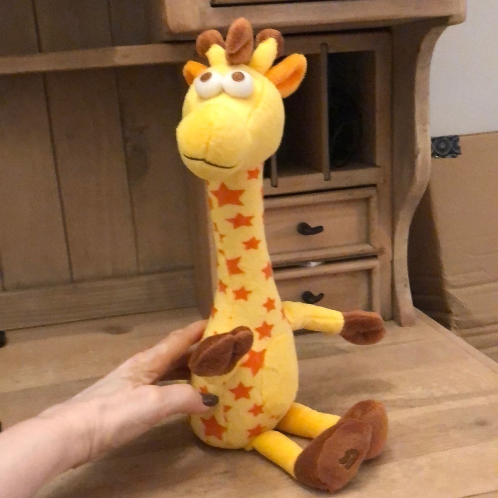 Toys R Us Geoffrey Giraffe Plush Stuffed Animal 17” 2015 Kid